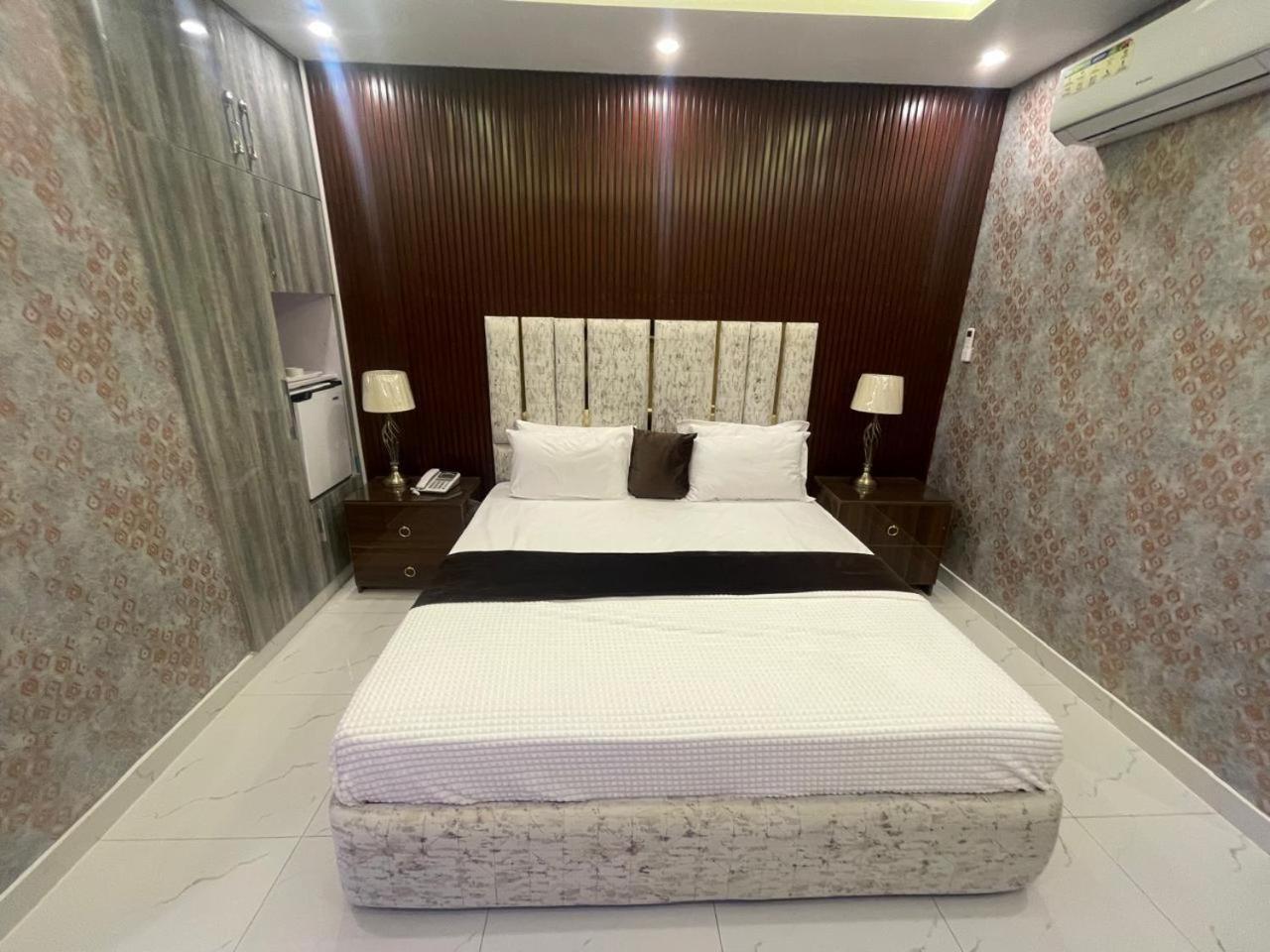 Hotel Croydon International Rawalpindi Luaran gambar